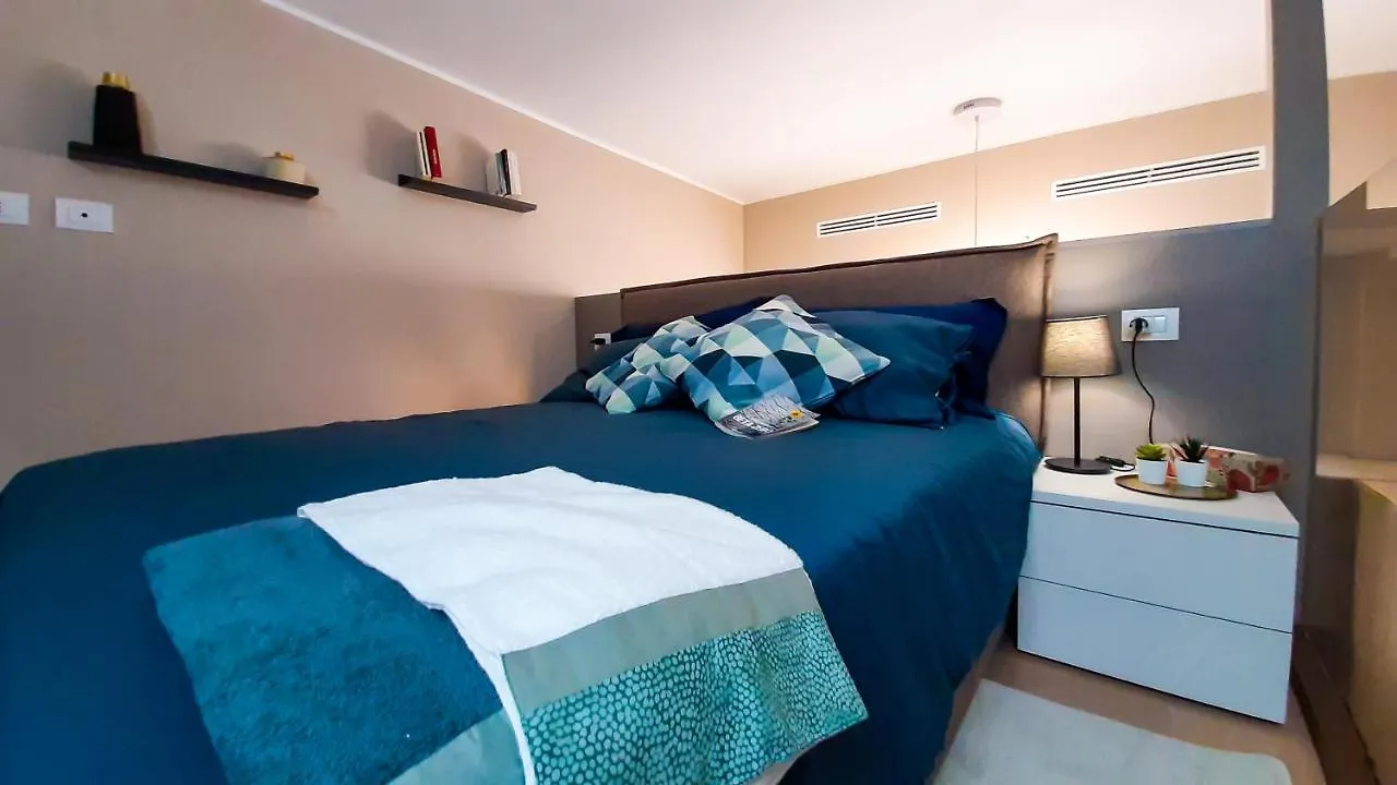 شقة Joivy Lovely Loft With Private Entrance ميلان